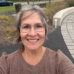 Meet your Posher, Evelyn